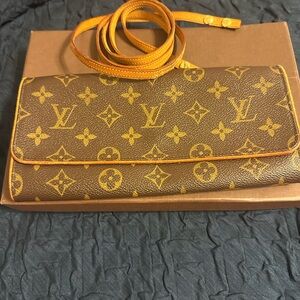 Louis Vuitton Brown and Gold Monogram Wallet